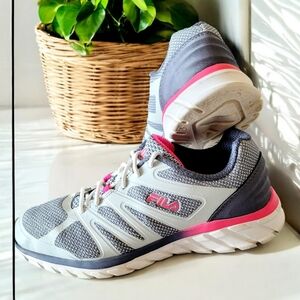 FILA Memory Cryptonic 3 Womens Size 7.5 Pink/Gray Running Shoes 5RM00439-258